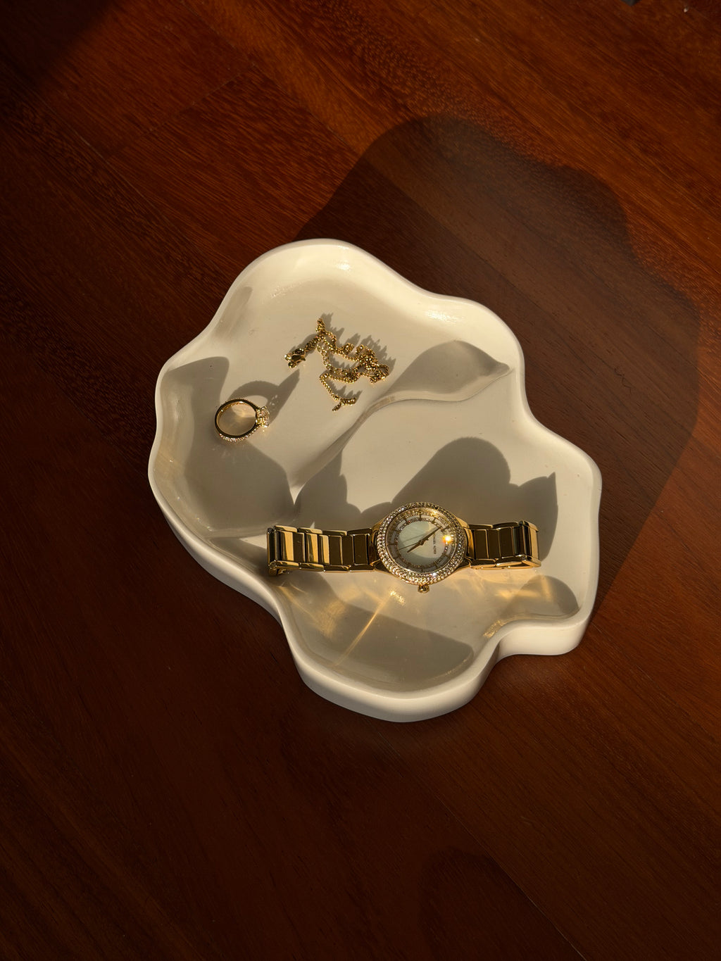 The Curve Tray